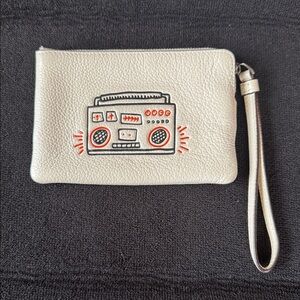 Coach Keith Haring Radio Boombox
Wristlet Chalk White